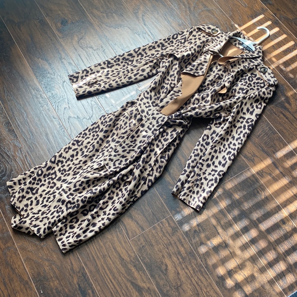 Leopard trench